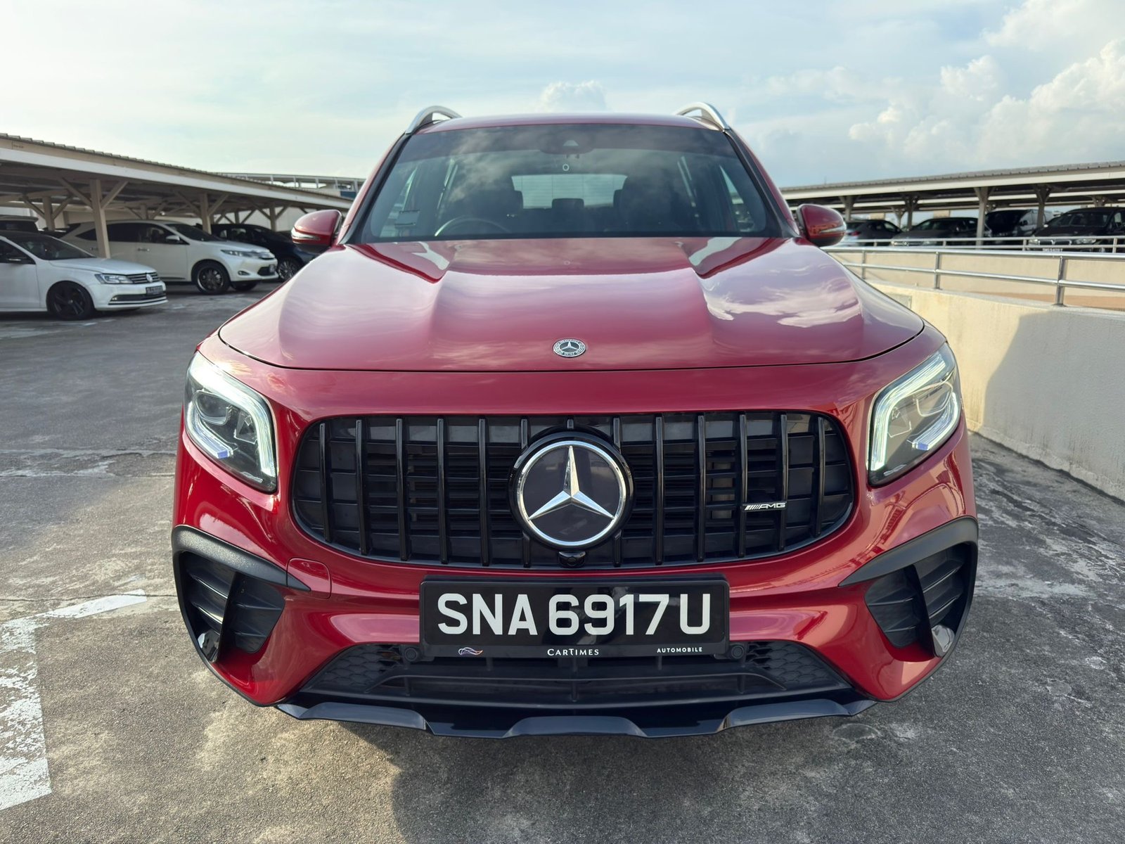 Mercedes-Benz GLB200 AMG Line photo 3